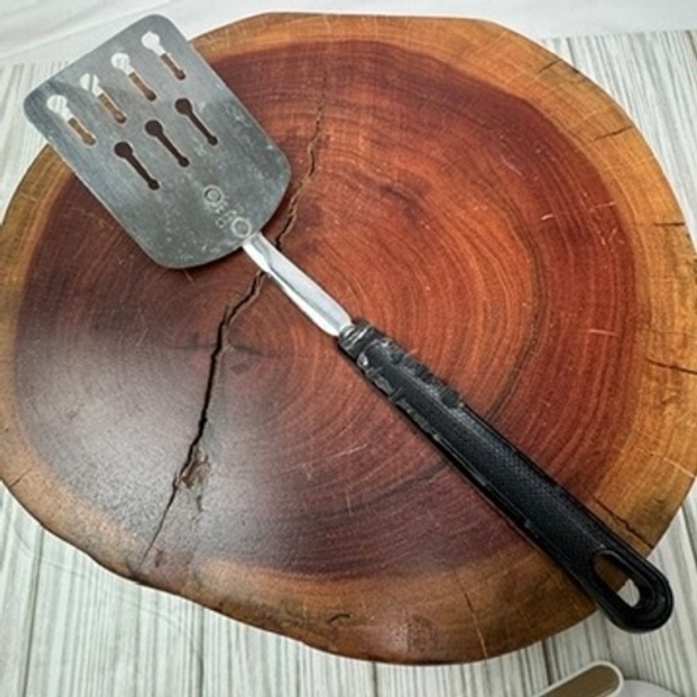 Vintage EKCO USA Slotted Spatula Stainless Steel Black Handle Keyhole Cutouts